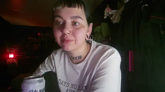 MoorderxDoll online show from January 7, 2025, 12:34 am