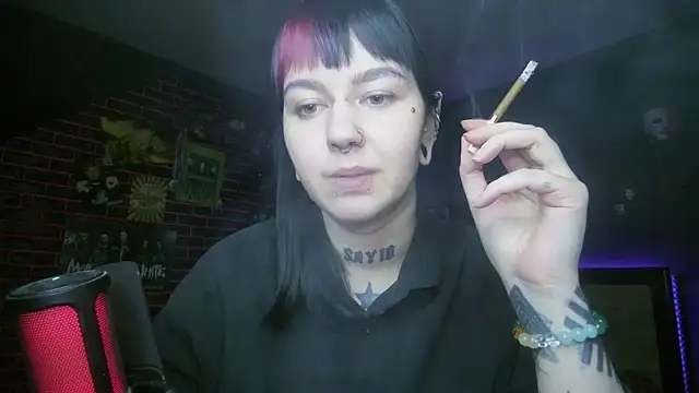 MoorderxDoll online show from March 4, 2026, 11:56 pm