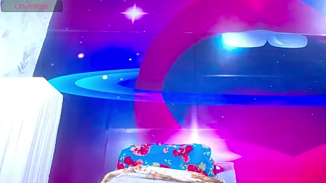 Cristalxxts online show from February 7, 2026, 5:32 pm