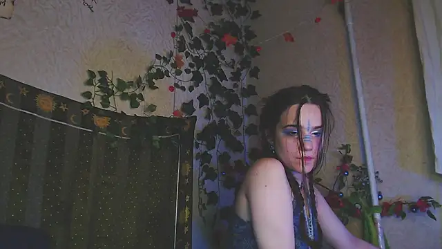 Tiny Witch online show from June 9, 2026, 11:06 pm