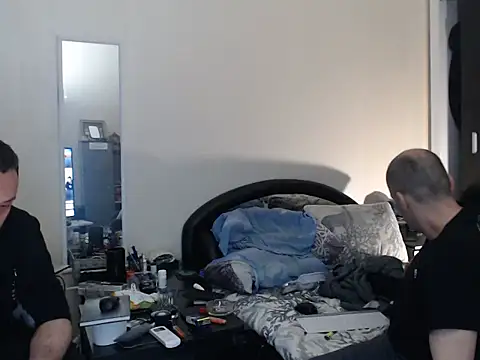 Snapshot of Terizizz chatting on April 15, 2026, 7:58 pm Terizizz online show from April 15, 2026, 7:58 pm