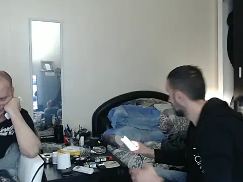 Snapshot of Terizizz chatting on April 15, 2026, 5:28 pm Terizizz online show from April 15, 2026, 5:28 pm