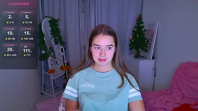 LovelyJessie online show from December 20, 2025, 1:47 pm