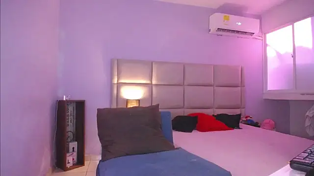 lia valentina online show from January 10, 2025, 10:04 pm