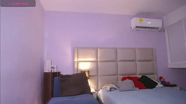 lia valentina online show from December 12, 2024, 12:16 am