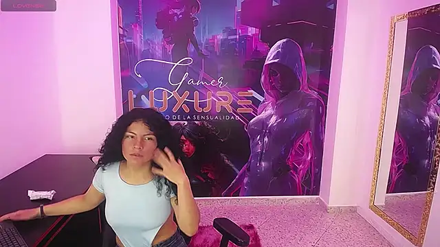 zoe martin4 online show from January 31, 2025, 9:26 pm