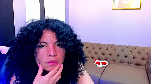 zoe martin4 online show from December 31, 2024, 9:06 pm