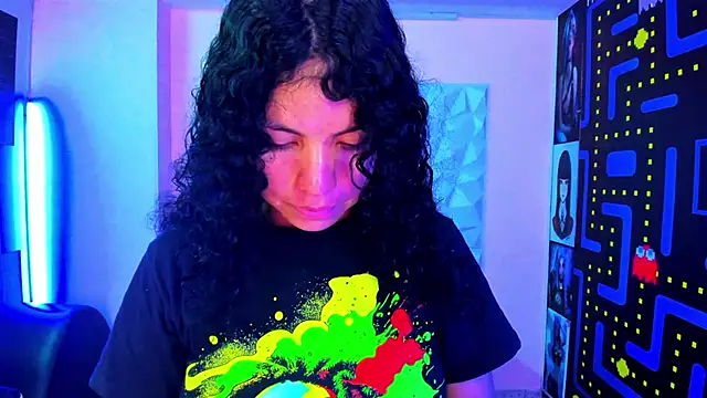 zoe martin4 online show from January 4, 2025, 8:37 pm