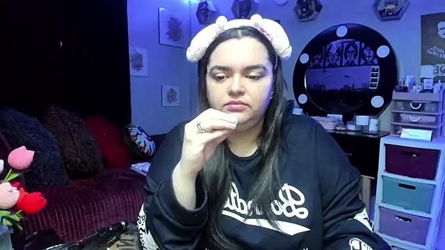 Snapshot of Luise_Meyrink chatting on April 16, 2026, 3:07 am Luise Meyrink online show from April 16, 2026, 3:07 am