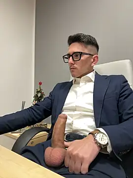 masterboss  online show from December 9, 2024, 12:40 pm