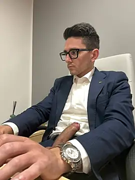 masterboss  online show from January 8, 2025, 12:37 pm