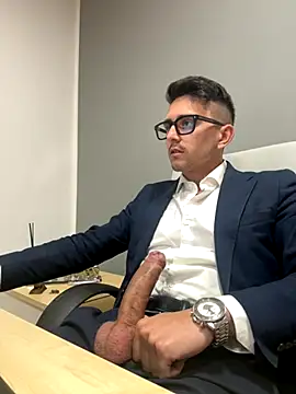 masterboss  online show from October 29, 2025, 12:59 pm