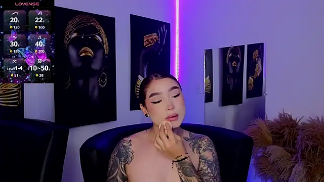  brenna hanson online show from December 19, 2025, 9:17 pm