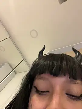 Snapshot of aangie__uwu chatting on February 26, 2025, 3:35 am aangie  uwu online show from February 26, 2025, 3:35 am
