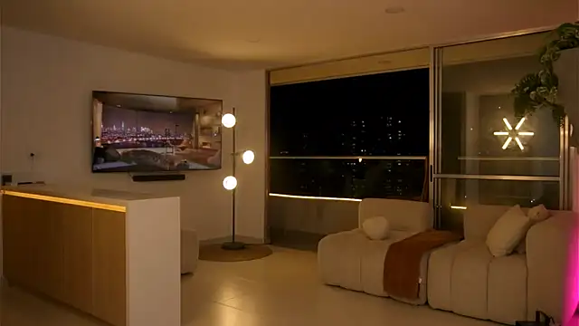 Snapshot of Ms_Sammy chatting on February 3, 2026, 12:43 am Ms Sammy online show from February 3, 2026, 12:43 am