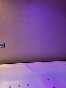 hihi0169 online show from December 13, 2024, 1:33 pm