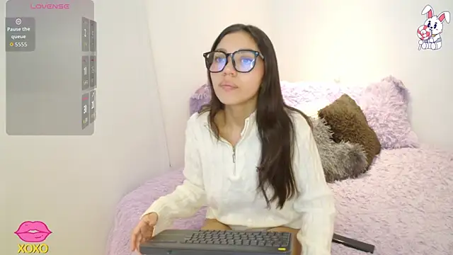 Snapshot of Maiaa_evans chatting on April 6, 2026, 4:57 am Maiaa evans online show from April 6, 2026, 4:57 am