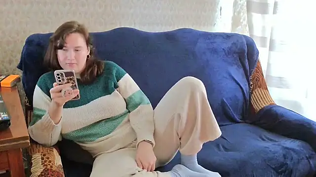 Snapshot of franceska_blue chatting on October 24, 2025, 9:19 am franceska blue online show from October 24, 2025, 9:19 am