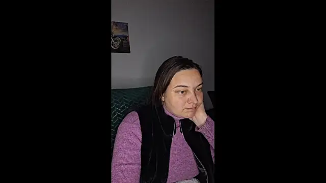 Snapshot of Cyndee_Winter chatting on April 5, 2026, 6:25 pm Cyndee Winter online show from April 5, 2026, 6:25 pm