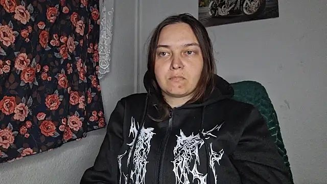 Snapshot of Cyndee_Winter chatting on April 11, 2026, 6:33 pm Cyndee Winter online show from April 11, 2026, 6:33 pm