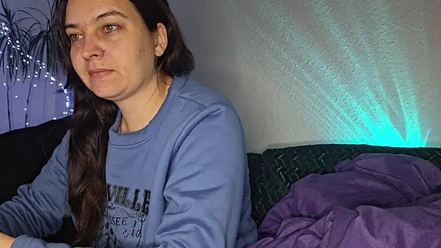 Cyndee Winter online show from November 13, 2025, 5:28 pm