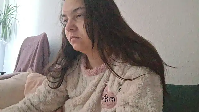 Cyndee Winter online show from November 29, 2025, 9:42 am