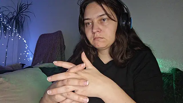 Cyndee Winter online show from November 29, 2025, 9:48 pm