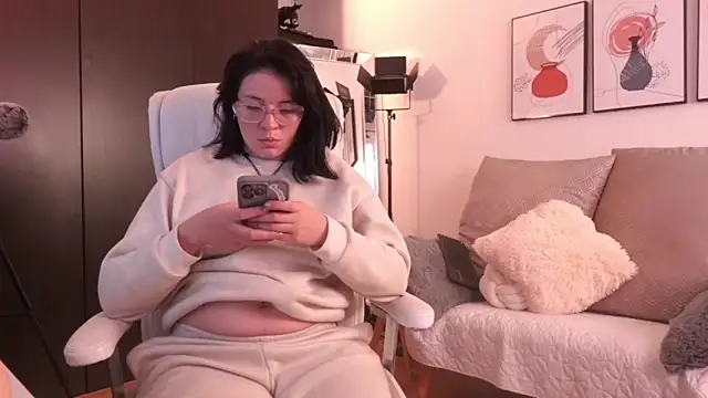 Snapshot of Anah_s chatting on December 19, 2025, 2:26 am Anah s online show from December 19, 2025, 2:26 am