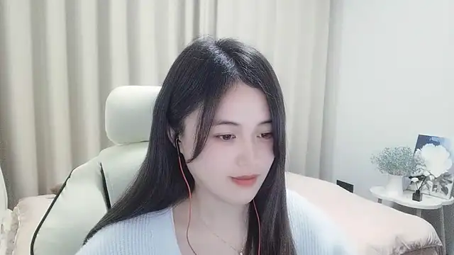 Snapshot of Wofeifei-baby chatting on December 3, 2024, 6:00 pm Wofeifei-baby online show from December 3, 2024, 6:00 pm