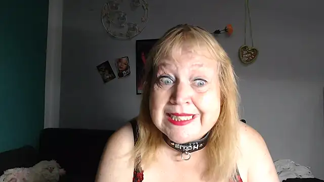 Blasflittchen online show from July 5, 2026, 12:23 pm