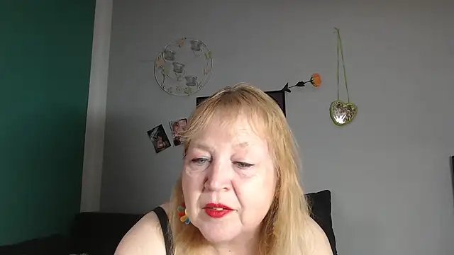 Blasflittchen online show from April 13, 2026, 1:48 pm