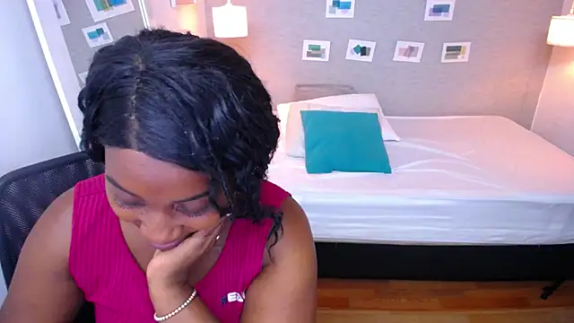 Snapshot of kiara_evanss chatting on March 20, 2025, 2:19 am kiara evanss online show from March 20, 2025, 2:19 am