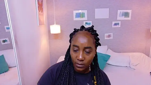 Snapshot of kiara_evanss chatting on October 15, 2025, 11:35 pm kiara evanss online show from October 15, 2025, 11:35 pm