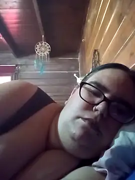 gatitabuena-90 online show from April 19, 2026, 9:43 am