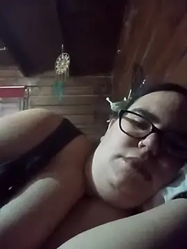 gatitabuena-90 online show from April 17, 2026, 10:23 pm