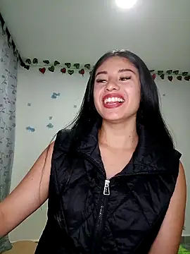Snapshot of tara20_ chatting on February 27, 2025, 6:02 am tara20  online show from February 27, 2025, 6:02 am