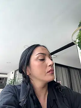 Snapshot of LIAH_IZUMI chatting on March 22, 2026, 12:50 pm LIAH IZUMI online show from March 22, 2026, 12:50 pm