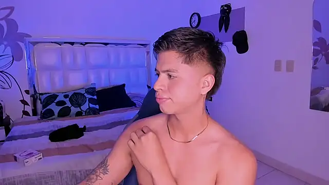 Niicky1  online show from March 2, 2025, 9:30 pm