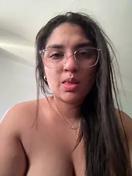 Snapshot of dalila2arab chatting on May 25, 2026, 3:22 pm dalila2arab online show from May 25, 2026, 3:22 pm