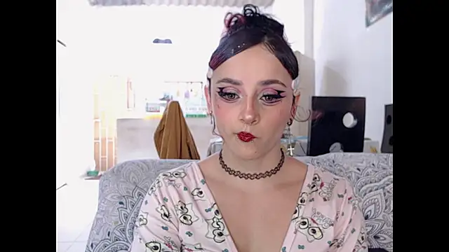 kitty22  online show from April 18, 2026, 5:15 pm