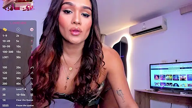 AbrilStivenson  online show from January 13, 2025, 11:49 pm