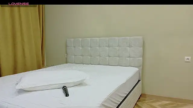 Snapshot of Linajill chatting on February 1, 2026, 3:27 am Linajill online show from February 1, 2026, 3:27 am