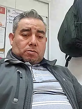 Snapshot of Manolete007x chatting on November 19, 2025, 11:27 pm Manolete007x online show from November 19, 2025, 11:27 pm