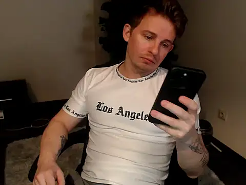 Snapshot of LandonYork chatting on February 12, 2026, 7:13 pm LandonYork online show from February 12, 2026, 7:13 pm