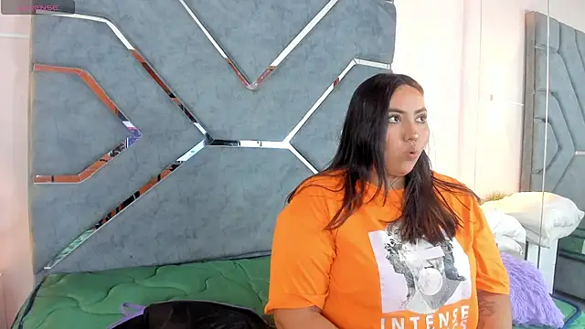 LucciaPorter online show from January 14, 2026, 10:02 pm