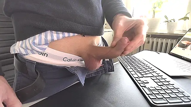 sperma tributes online show from February 19, 2025, 8:33 am