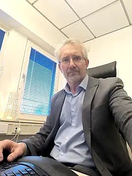 tom-swede online show from March 19, 2026, 3:56 pm