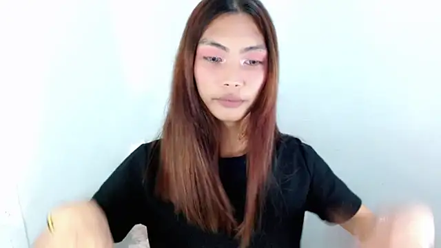 Snapshot of freshJULIA18 chatting on December 1, 2025, 5:14 pm freshJULIA18 online show from December 1, 2025, 5:14 pm