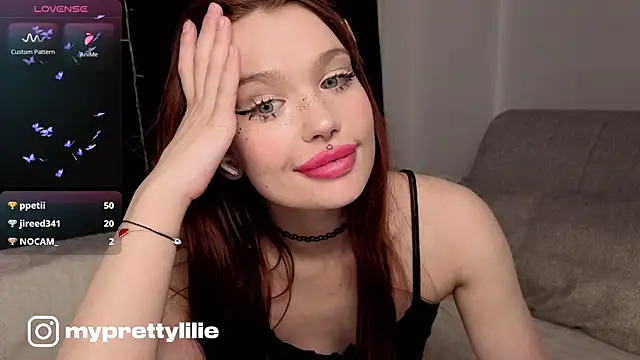 Snapshot of PrettyLilie chatting on April 15, 2026, 7:58 pm PrettyLilie online show from April 15, 2026, 7:58 pm