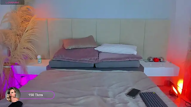 Snapshot of sofia_pamela chatting on January 10, 2026, 7:20 pm sofia pamela online show from January 10, 2026, 7:20 pm